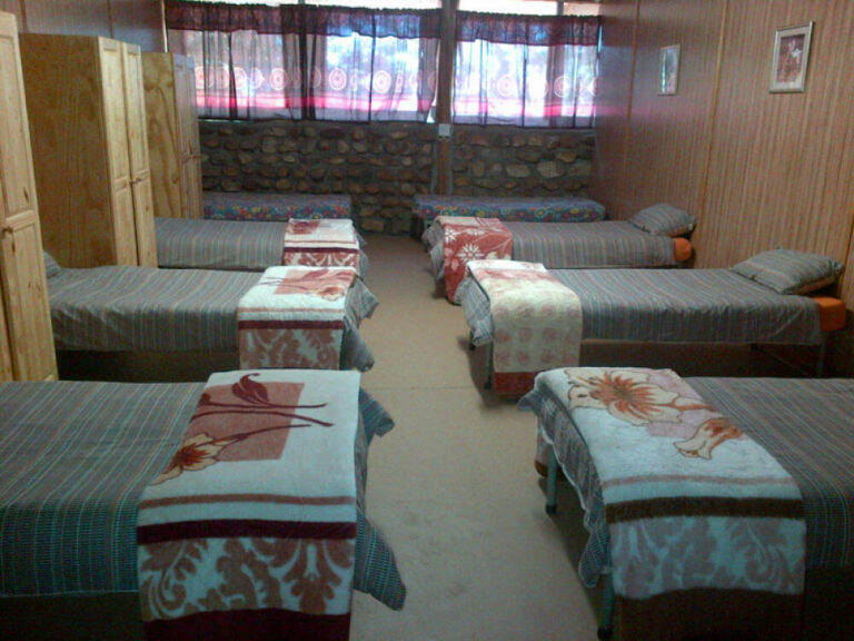 962 Chalets backpackers 1 768x576
