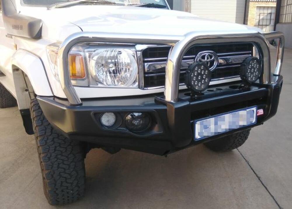 1372 Products 3LOOPLCMCCBULLBARS