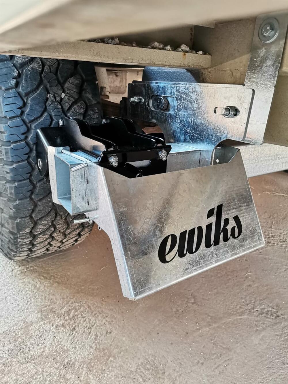 1426 Ewiks EwikCaravanMover28229