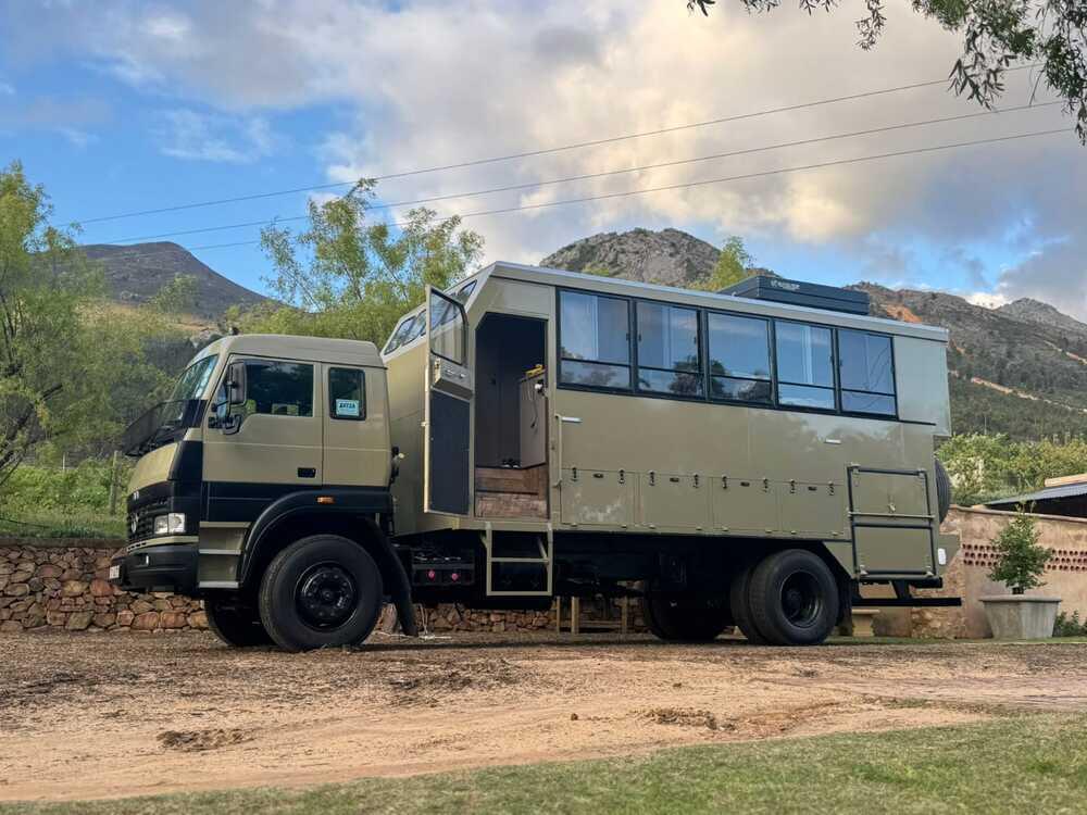 37724 2018TataOverlander