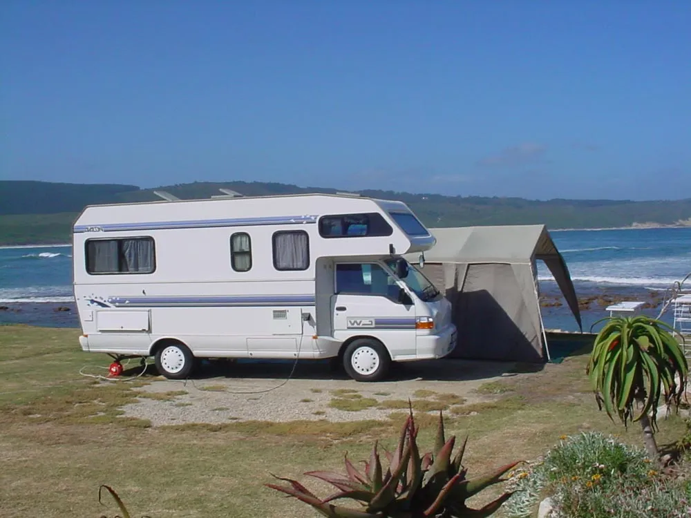 797 Main Photos Motorhome at Buffalo Bay 03